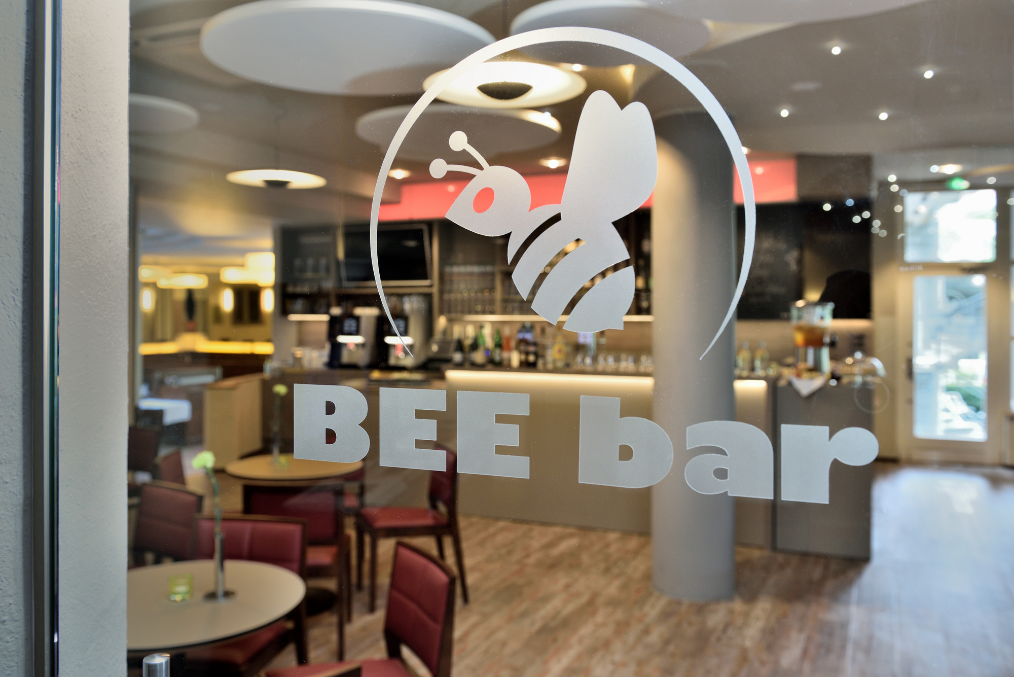 BEE bar